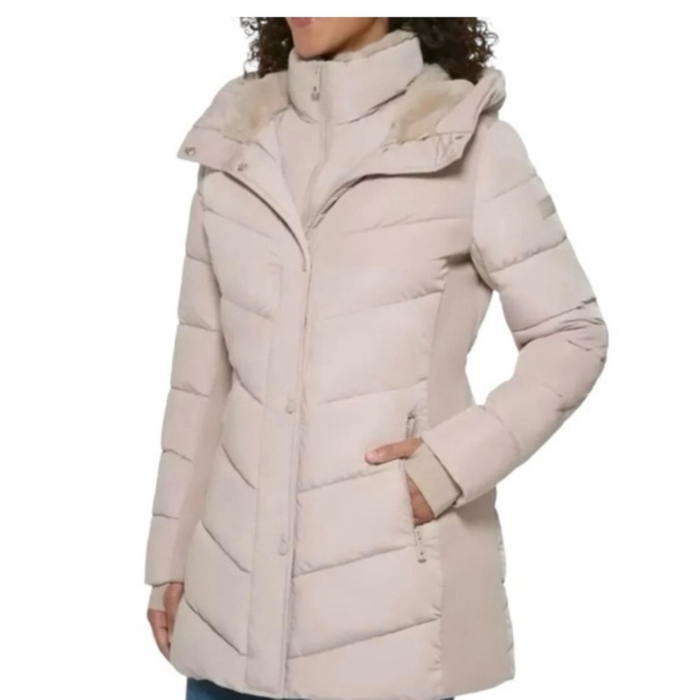 Andrew Marc Women’s Walker Jacket color: Barley Size Small NWT